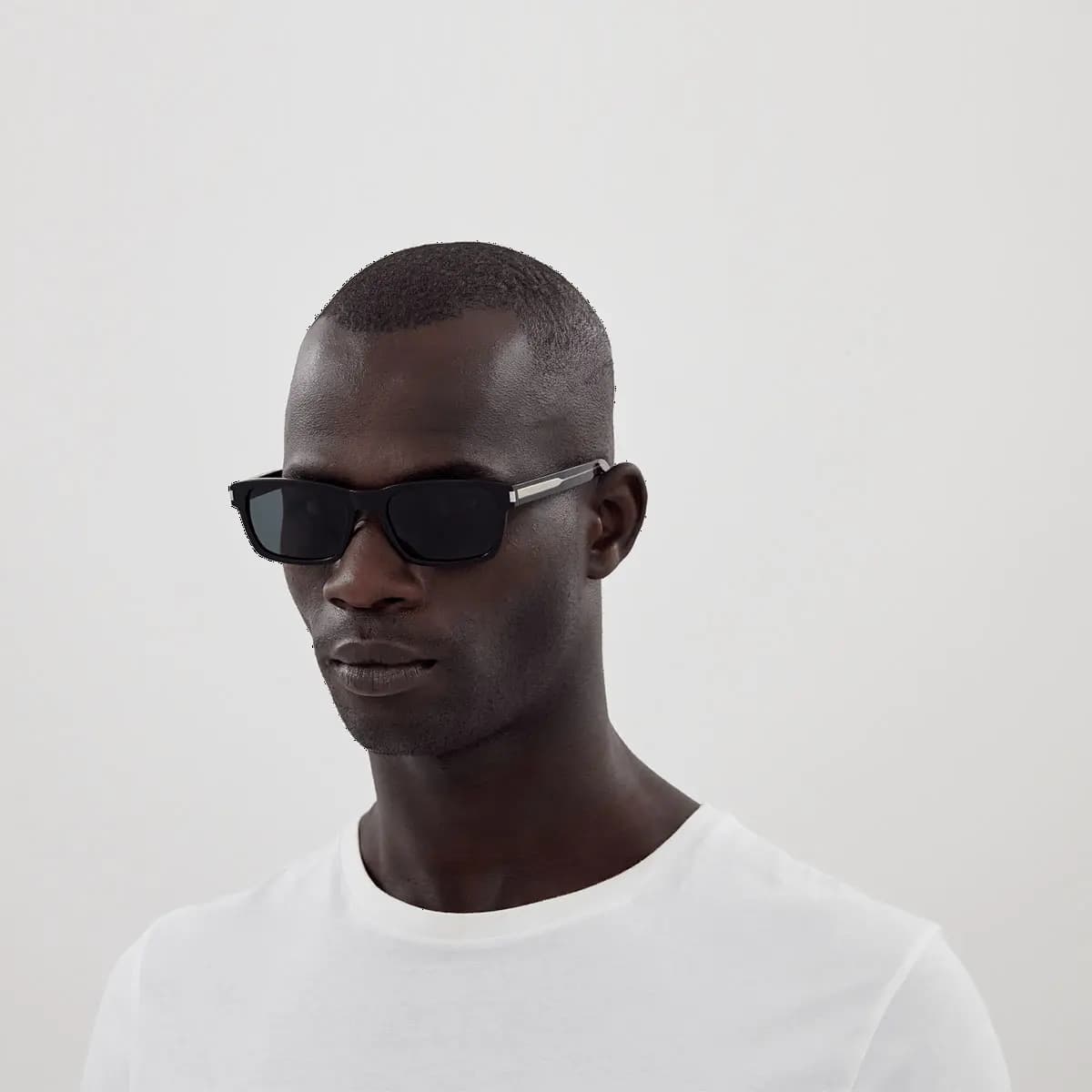 product-889652485409-3